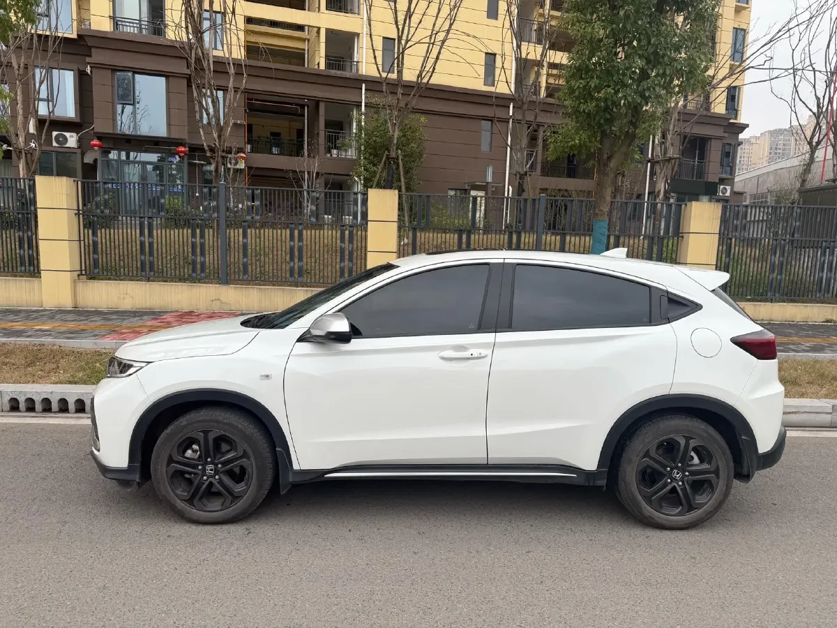 2022 Honda XR-V 1.5T 177HP L4 CVT,autocango,china used car exporter,china ev exporter,chinese used car exporter,chinese used ev exporter