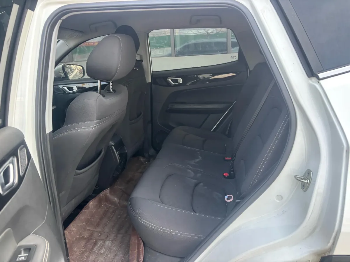 2021 KaiYi XuanJie 1.5L 116HP L4 5MT,autocango,china used car exporter,china ev exporter,chinese used car exporter,chinese used ev exporter