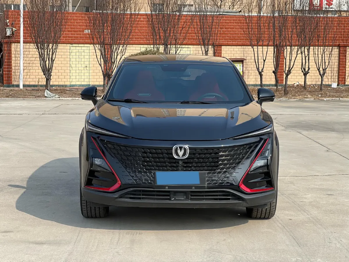 2020 ChangAn UNI-T 1.5T 180HP L4 7DCT,autocango,china used car exporter,china ev exporter,chinese used car exporter,chinese used ev exporter