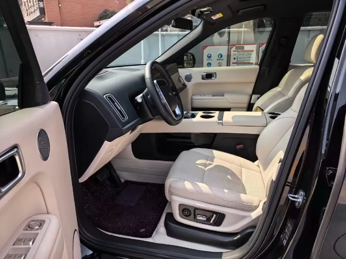 2024 Li L9 Range Extended 154HP REEV 52.3KWH,autocango,china used car exporter,china ev exporter,chinese used car exporter,chinese used ev exporter