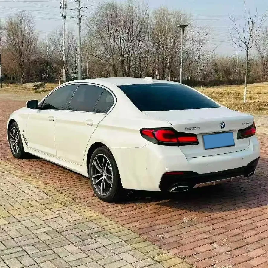 2022 BMW 5 Series 2.0T 184HP L4 8AT,autocango,china used car exporter,china ev exporter,chinese used car exporter,chinese used ev exporter
