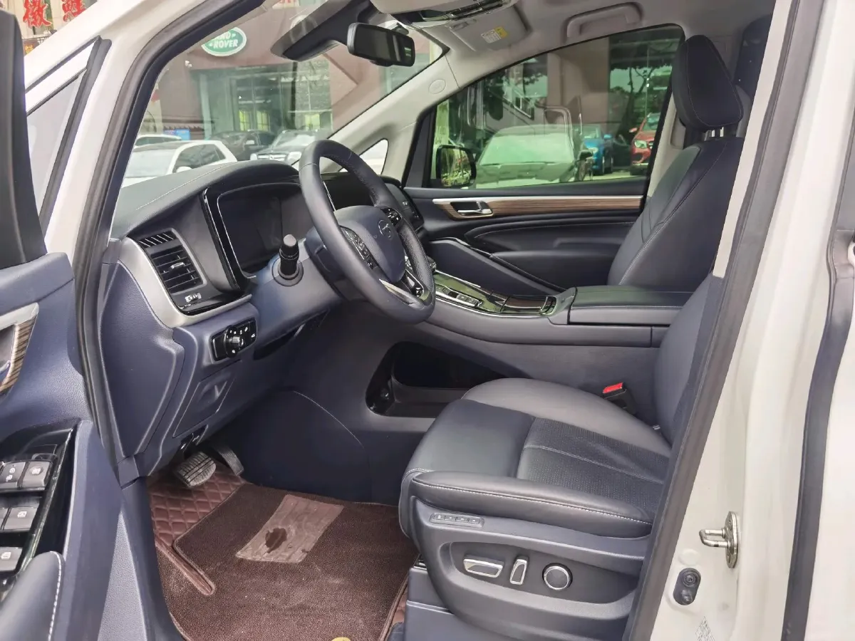 2021 GAC Trumpchi M8 2.0T 252HP L4 8AT,autocango,china used car exporter,china ev exporter,chinese used car exporter,chinese used ev exporter