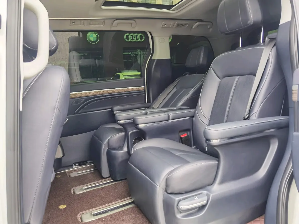 2021 GAC Trumpchi M8 2.0T 252HP L4 8AT,autocango,china used car exporter,china ev exporter,chinese used car exporter,chinese used ev exporter