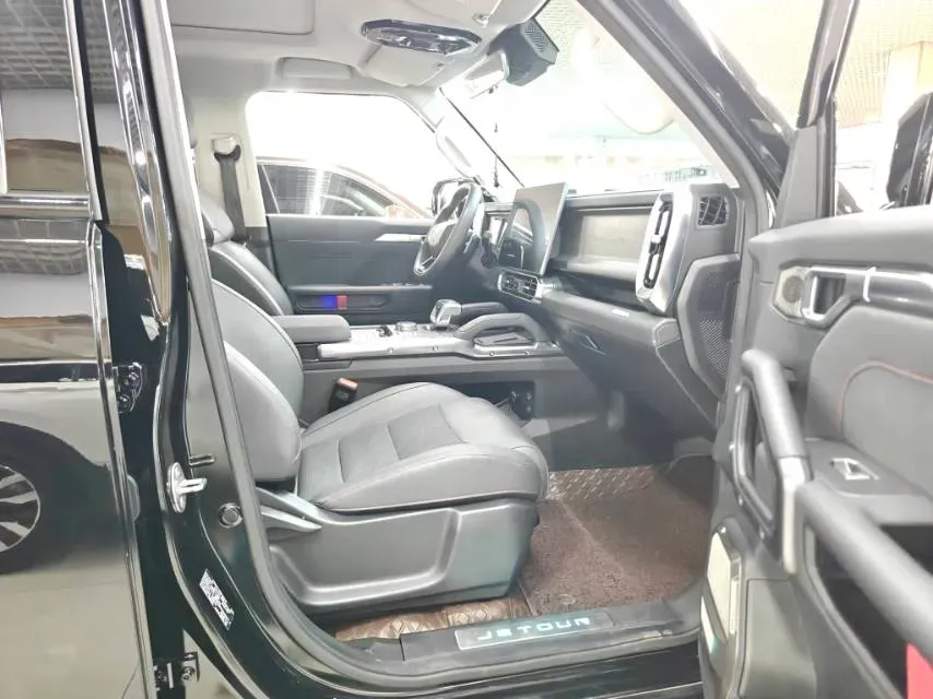 2023 Jetour Traveller 2.0T 254HP L4 8AT,autocango,china used car exporter,china ev exporter,chinese used car exporter,chinese used ev exporter