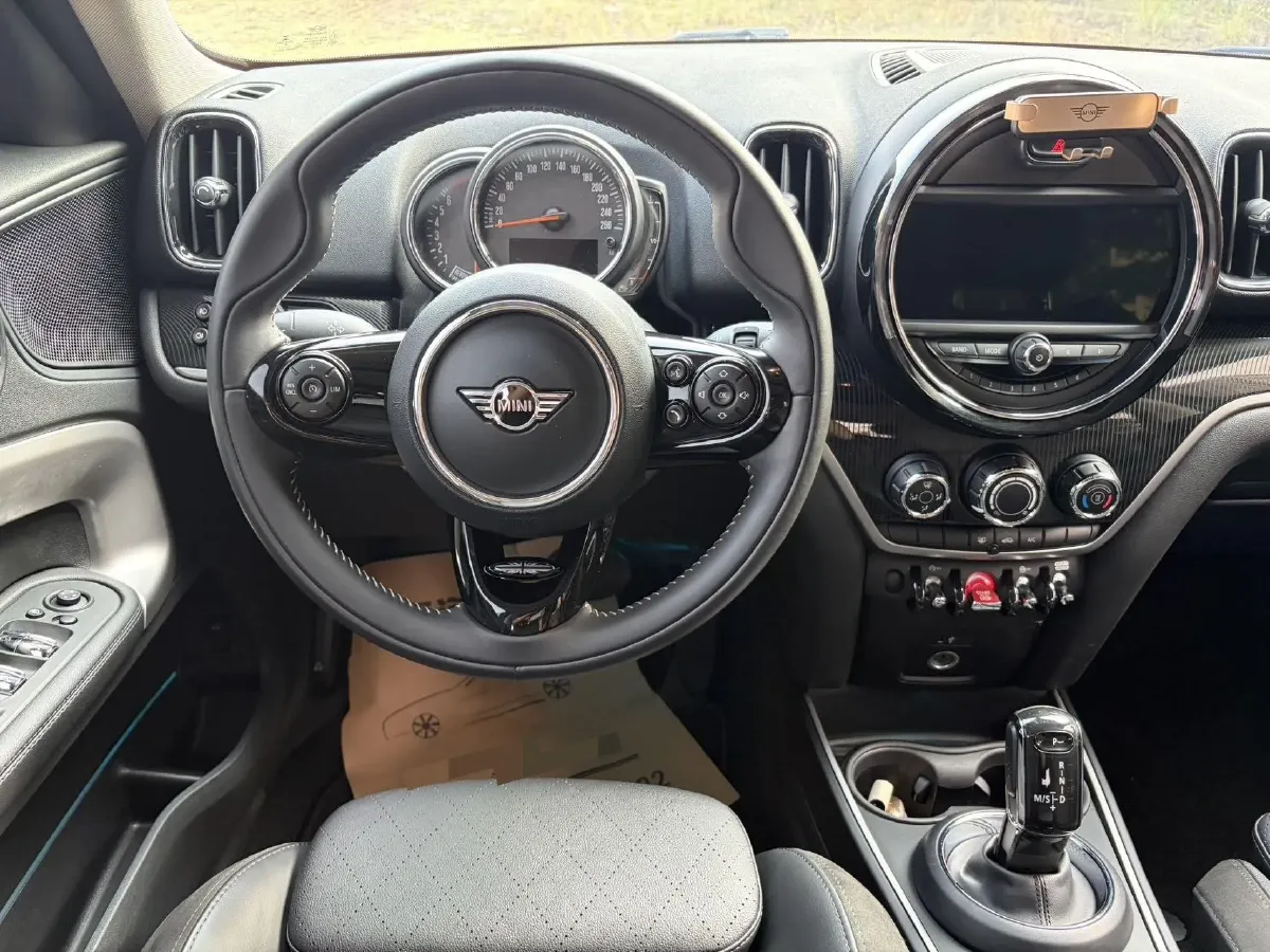 2019 MINI COUNTRYMAN 1.5T 136HP L3 8AT,autocango,china used car exporter,china ev exporter,chinese used car exporter,chinese used ev exporter