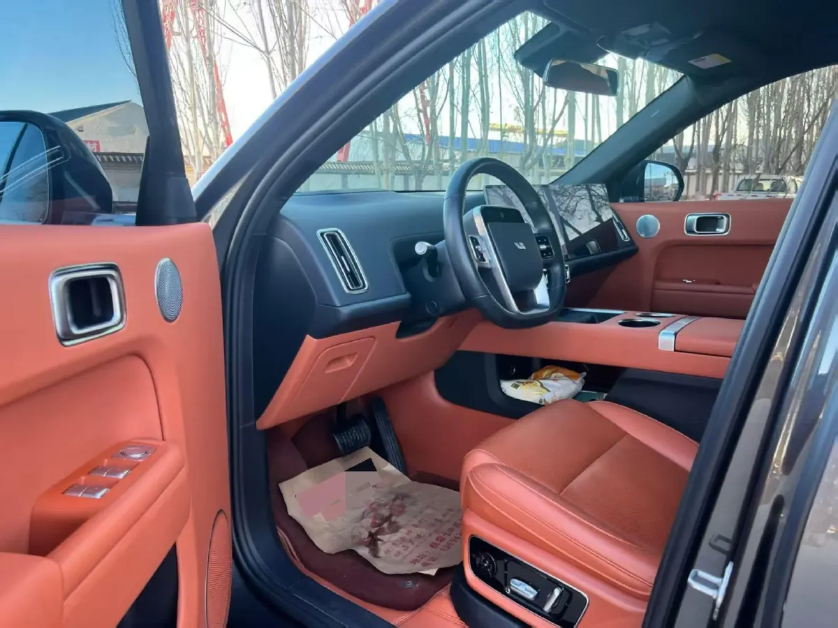 2024 Li L8 Range Extended 154HP REEV 42.8KWH,autocango,china used car exporter,china ev exporter,chinese used car exporter,chinese used ev exporter