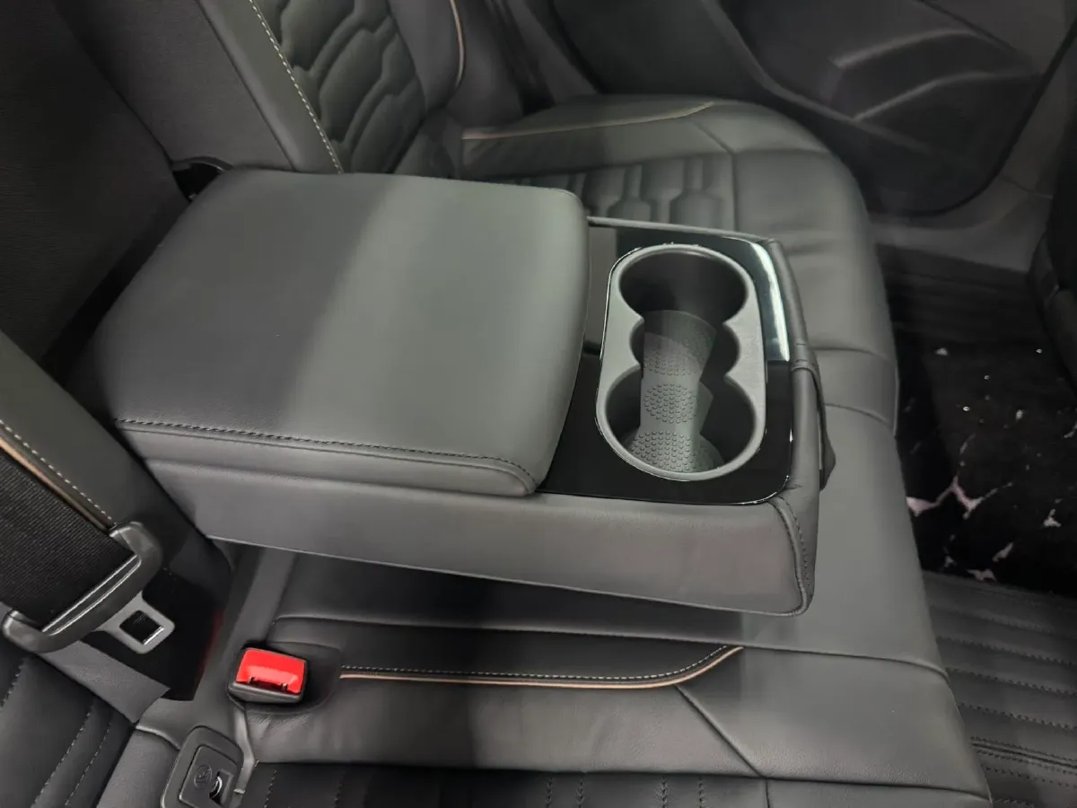 2019 Skoda Kodiak 2.0T 186HP L4 7DCT,autocango,china used car exporter,china ev exporter,chinese used car exporter,chinese used ev exporter