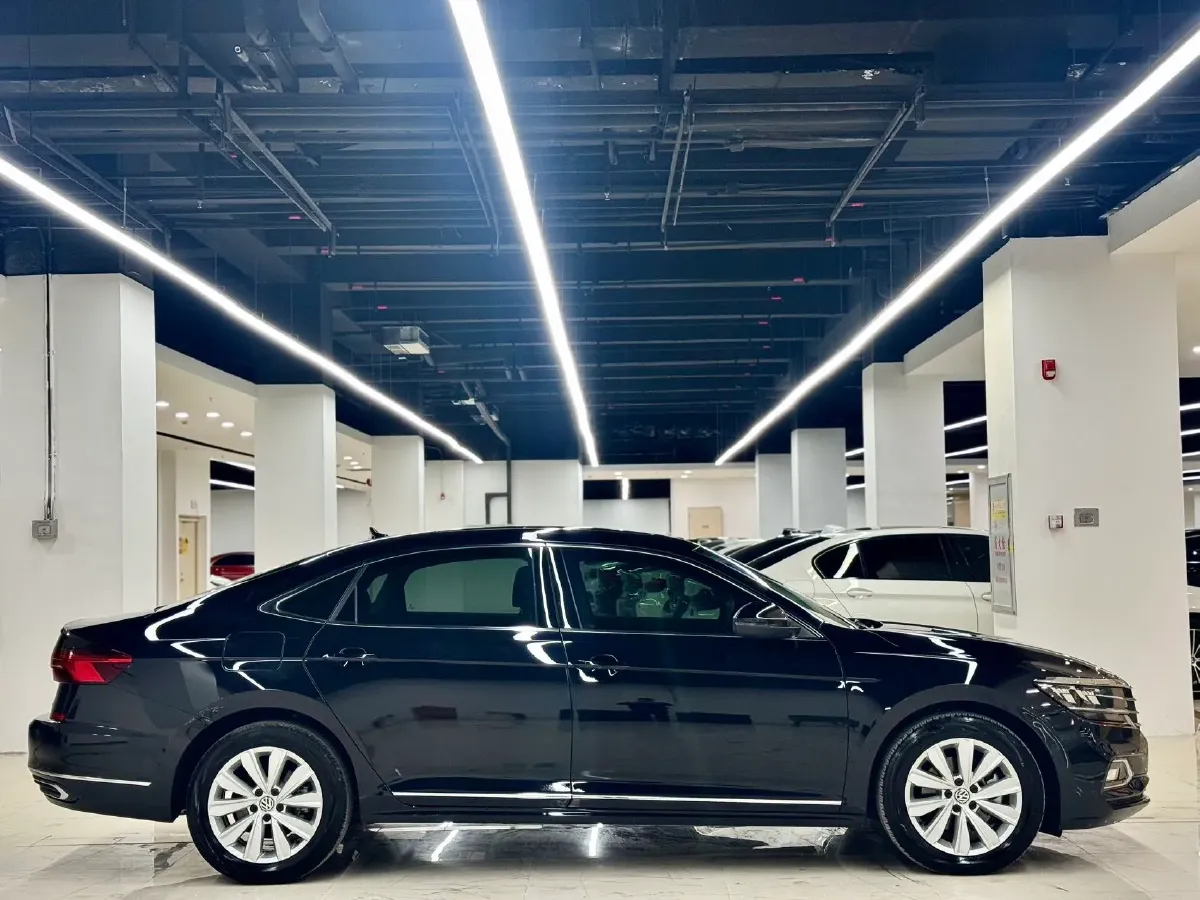 2019 Skoda Kodiak 2.0T 186HP L4 7DCT,autocango,china used car exporter,china ev exporter,chinese used car exporter,chinese used ev exporter