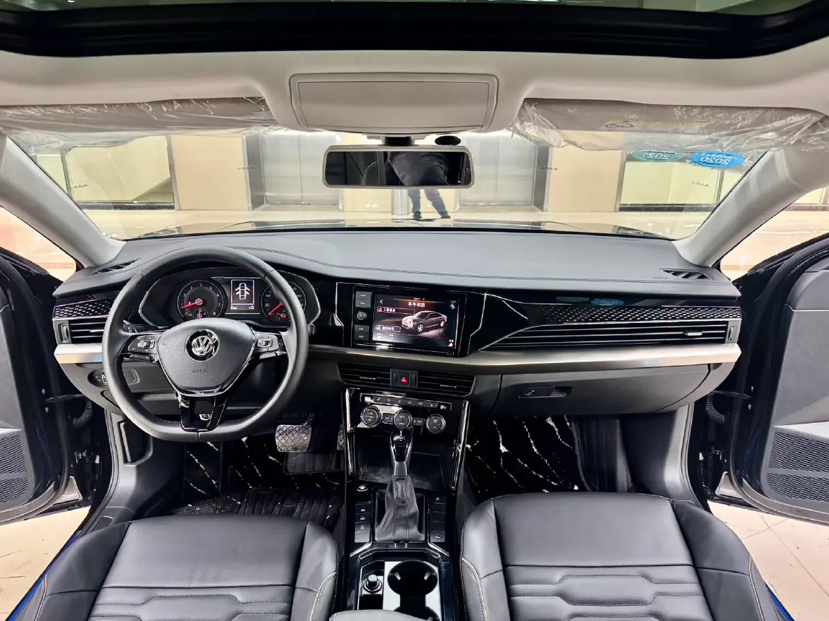 2019 Skoda Kodiak 2.0T 186HP L4 7DCT,autocango,china used car exporter,china ev exporter,chinese used car exporter,chinese used ev exporter