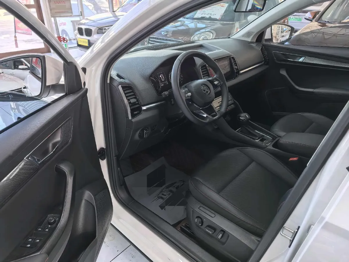 2022 Skoda Karoq 1.4T 150HP L4 7DCT,autocango,china used car exporter,china ev exporter,chinese used car exporter,chinese used ev exporter