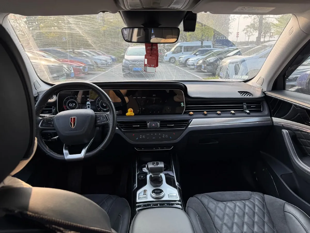 2022 HongQi HS5 2.0T 224HP L4 6AT,autocango,china used car exporter,china ev exporter,chinese used car exporter,chinese used ev exporter