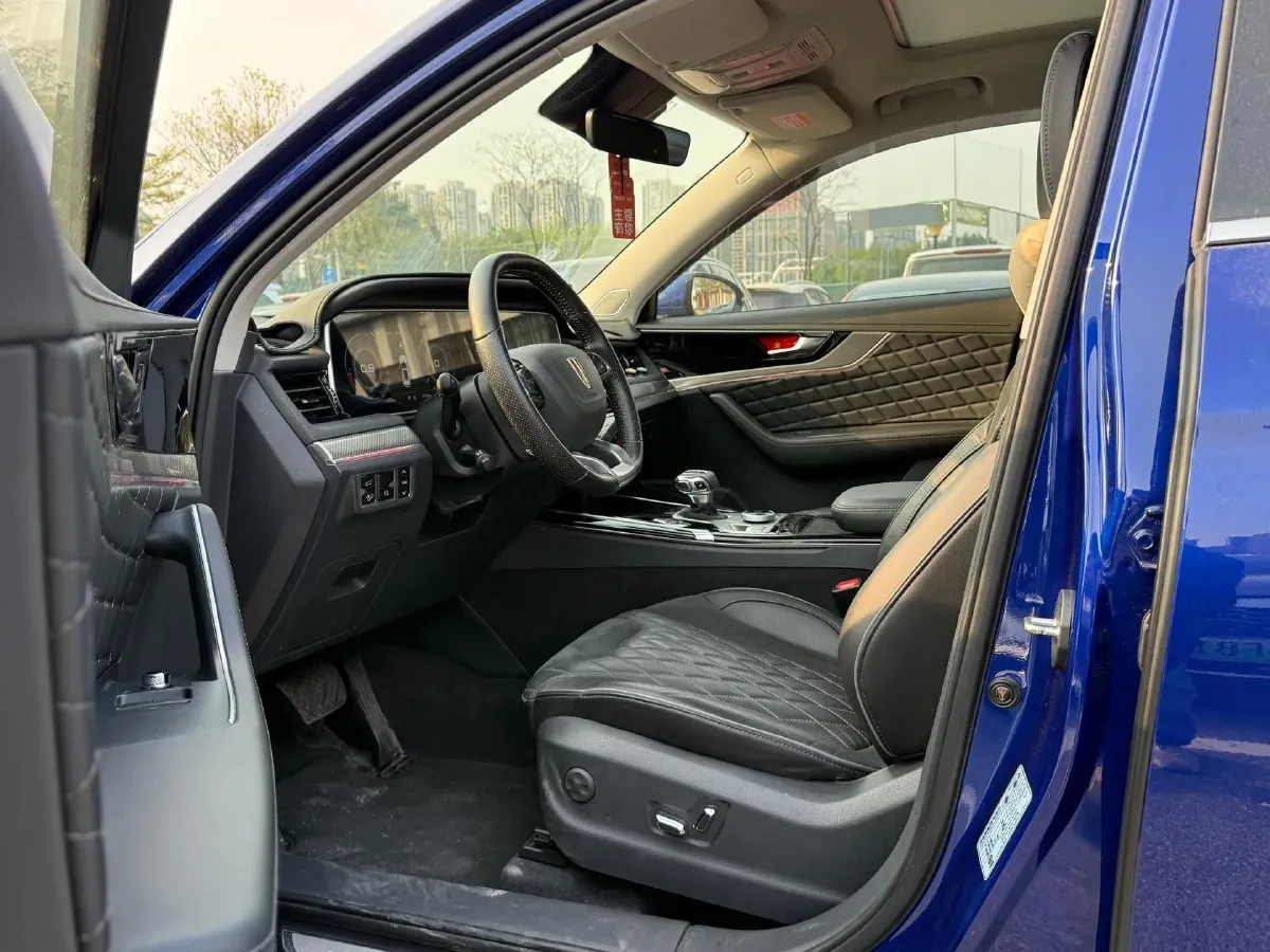 2022 HongQi HS5 2.0T 224HP L4 6AT,autocango,china used car exporter,china ev exporter,chinese used car exporter,chinese used ev exporter