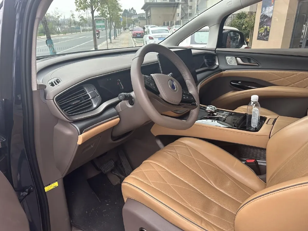 2022 Land Rover Discovery Sport 1.5T 200HP L3 8AT PHEV,autocango,china used car exporter,china ev exporter,chinese used car exporter,chinese used ev exporter