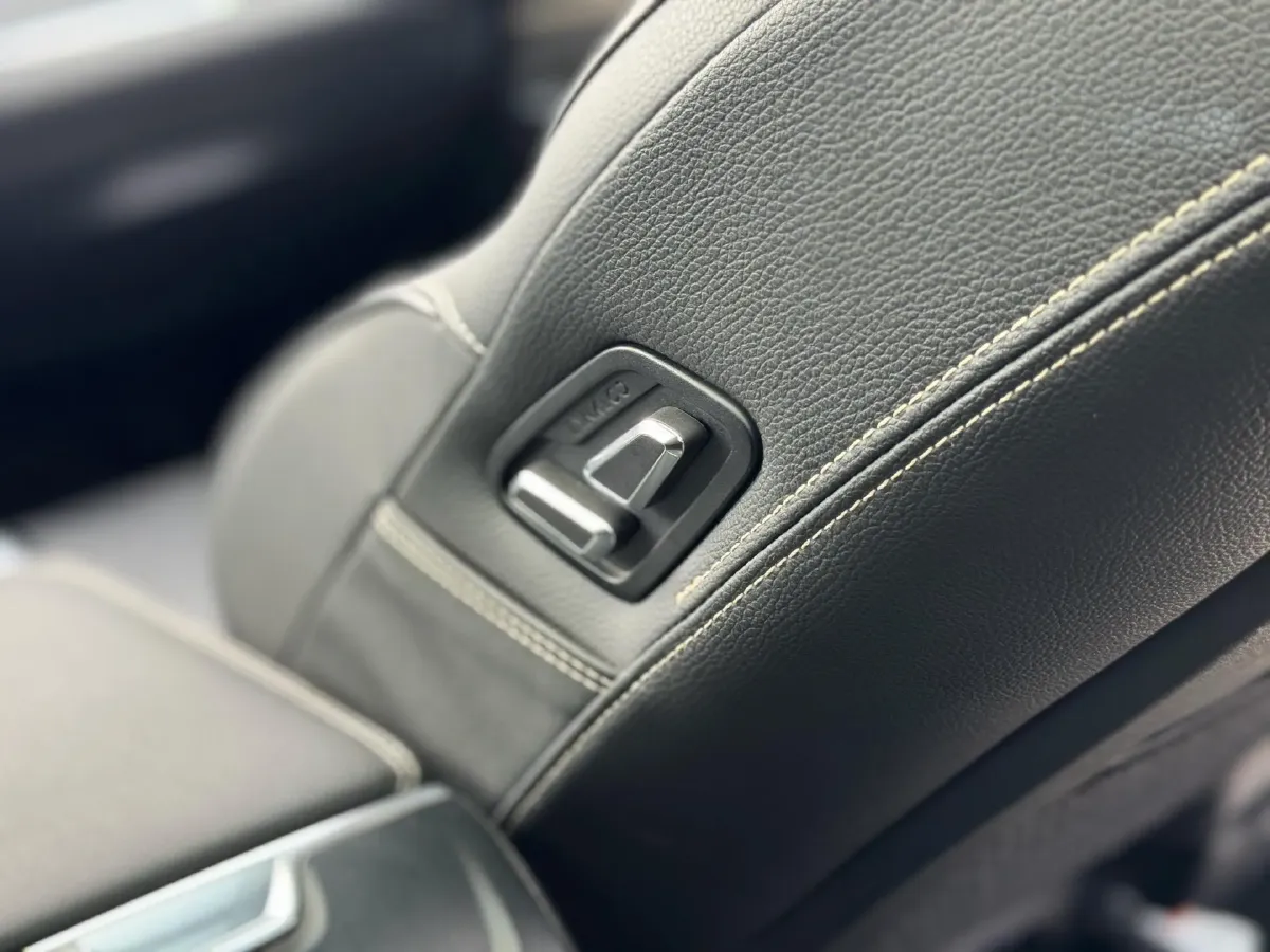 2019 Beijing BJ40 2.0T 218HP L4 6AT,autocango,china used car exporter,china ev exporter,chinese used car exporter,chinese used ev exporter