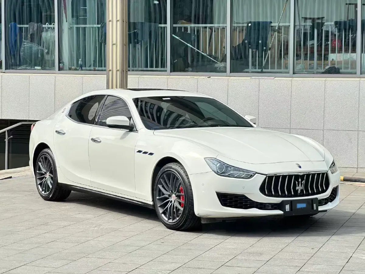 2021 Maserati Ghibli 3.0T 350HP V6 8AT,autocango,china used car exporter,china ev exporter,chinese used car exporter,chinese used ev exporter