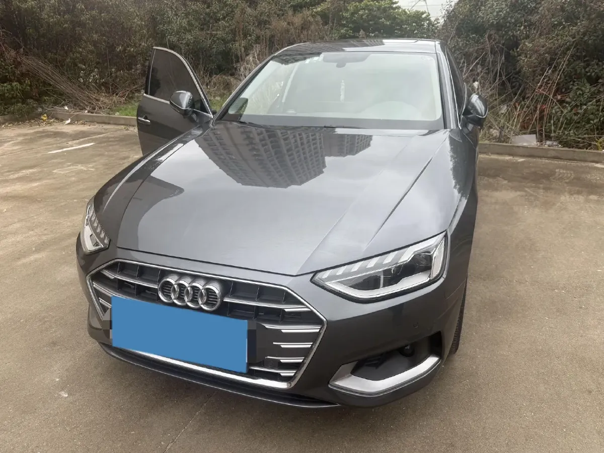 2020 Audi A4L 2.0T 190HP L4 7DCT,autocango,china used car exporter,china ev exporter,chinese used car exporter,chinese used ev exporter