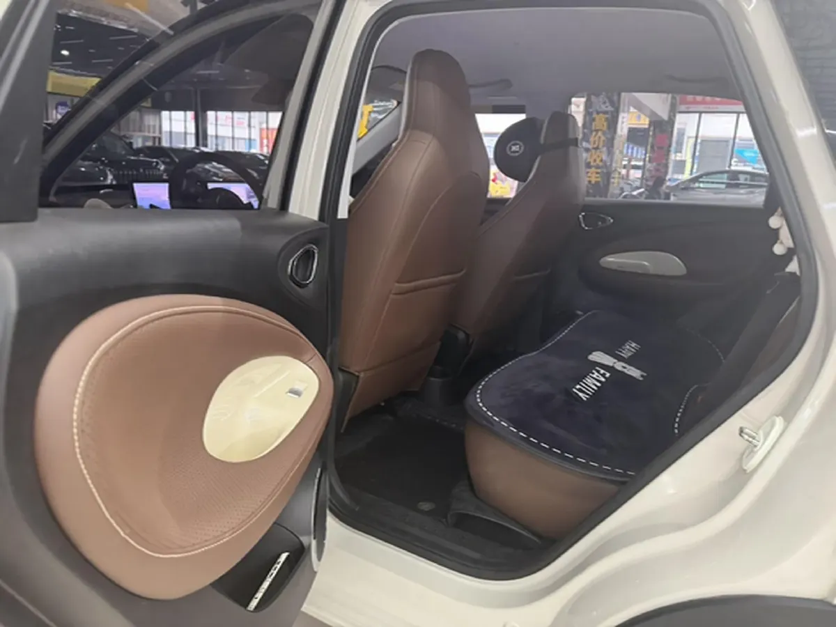 2023 WuLing BinGuo BEV 31.9KWH,autocango,china used car exporter,china ev exporter,chinese used car exporter,chinese used ev exporter