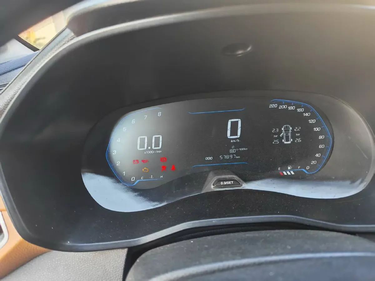 2019 WuLing HongGuang S3 1.5L 99HP L4 6MT,autocango,china used car exporter,china ev exporter,chinese used car exporter,chinese used ev exporter