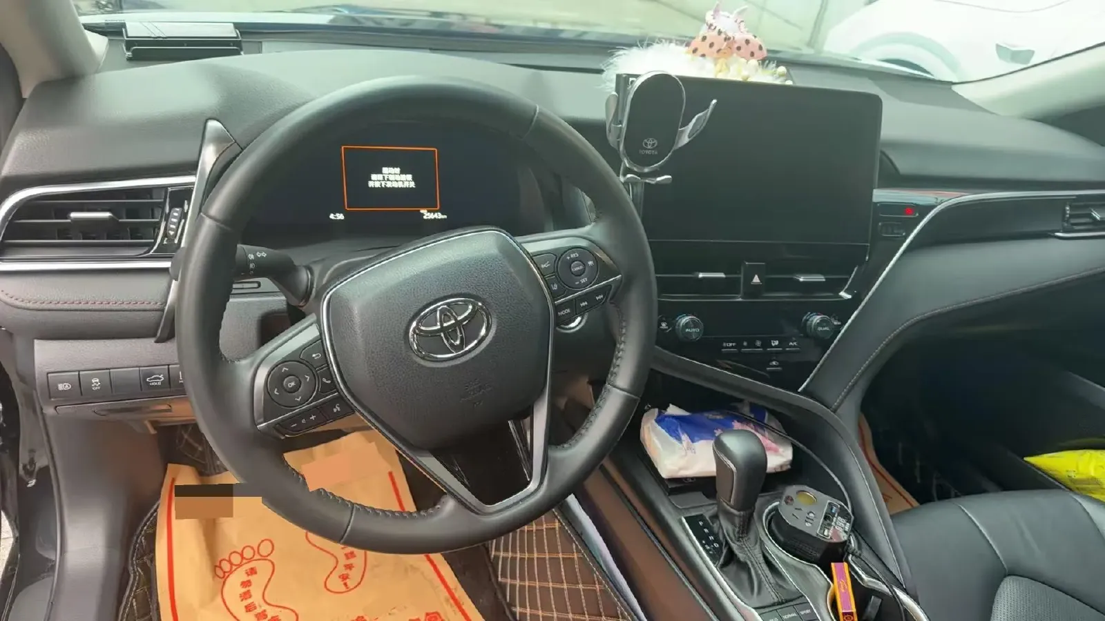 2021 Toyota Camry 2.5L 209HP L4 8AT,autocango,china used car exporter,china ev exporter,chinese used car exporter,chinese used ev exporter