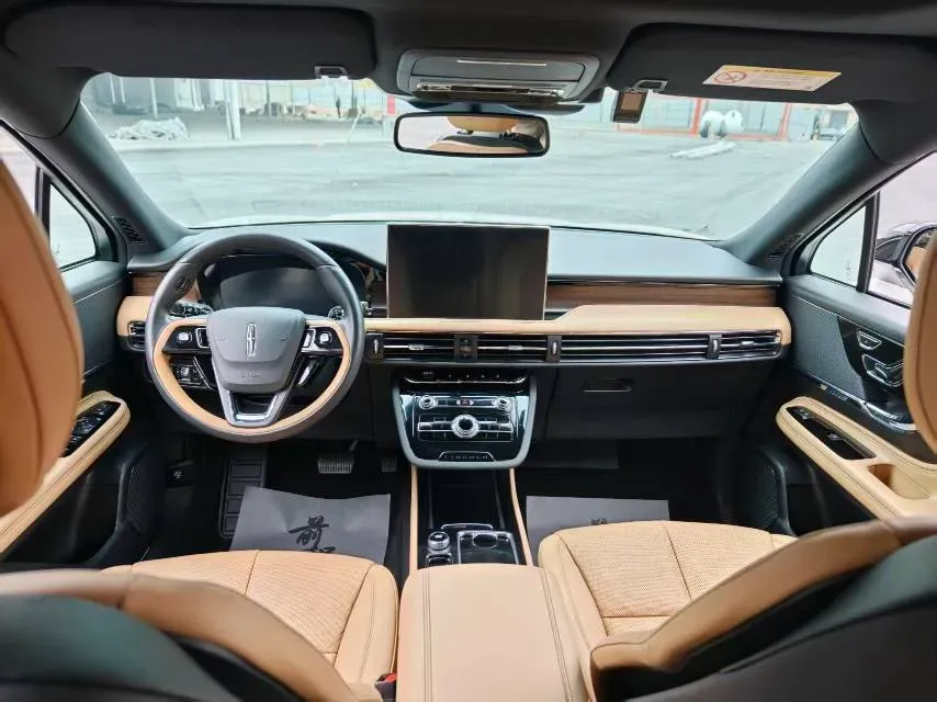 2022 Lincoln Corsair 2.0T 245HP L4 8AT,autocango,china used car exporter,china ev exporter,chinese used car exporter,chinese used ev exporter