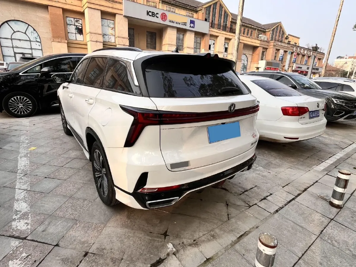 2022 ChangAn CS75 Plus 1.5T 188HP L4 8AT,autocango,china used car exporter,china ev exporter,chinese used car exporter,chinese used ev exporter