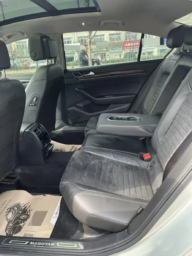 2018 Volkswagen Magotan 1.8T 180HP L4 7DCT,autocango,china used car exporter,china ev exporter,chinese used car exporter,chinese used ev exporter