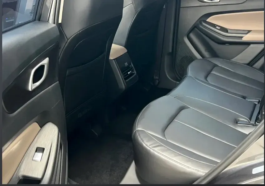 2022 ChangAn Oshan X7 Plus 1.5T 188HP L4 7DCT,autocango,china used car exporter,china ev exporter,chinese used car exporter,chinese used ev exporter