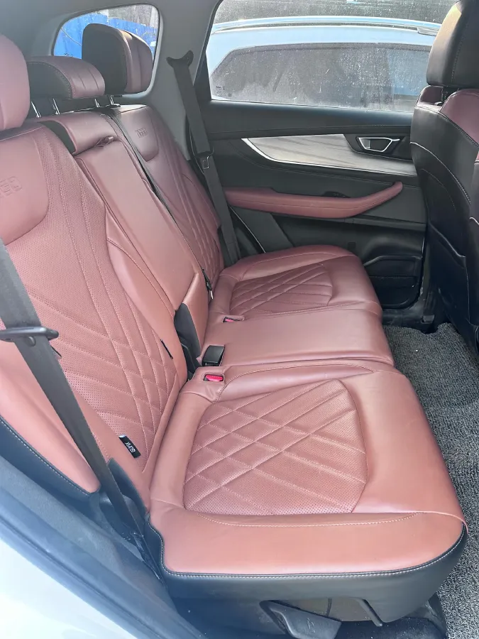 2022 Chery Tiggo 8 PRO 1.6T 197HP L4 7DCT,autocango,china used car exporter,china ev exporter,chinese used car exporter,chinese used ev exporter