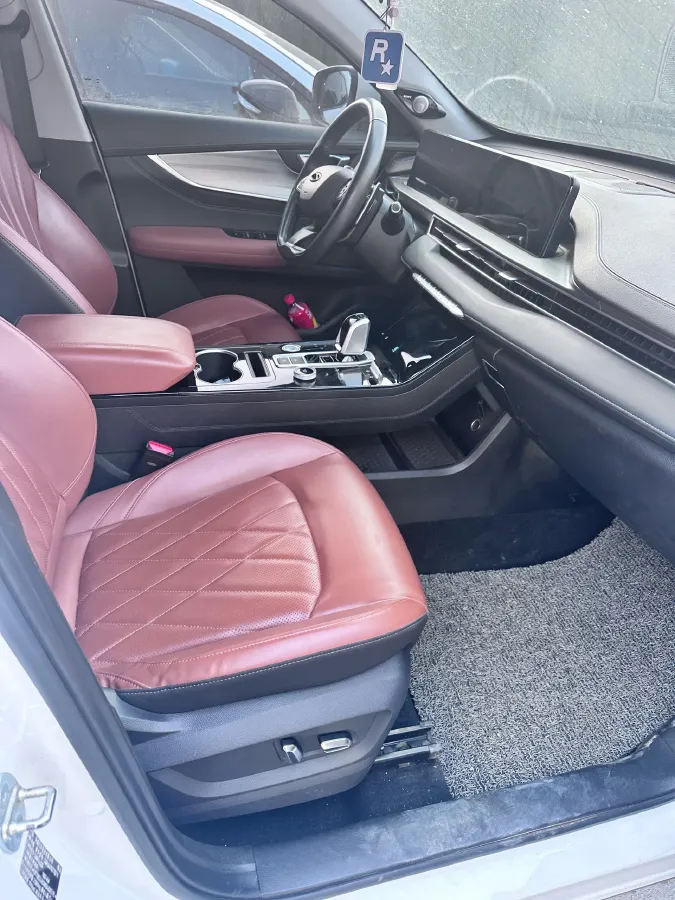 2022 Chery Tiggo 8 PRO 1.6T 197HP L4 7DCT,autocango,china used car exporter,china ev exporter,chinese used car exporter,chinese used ev exporter