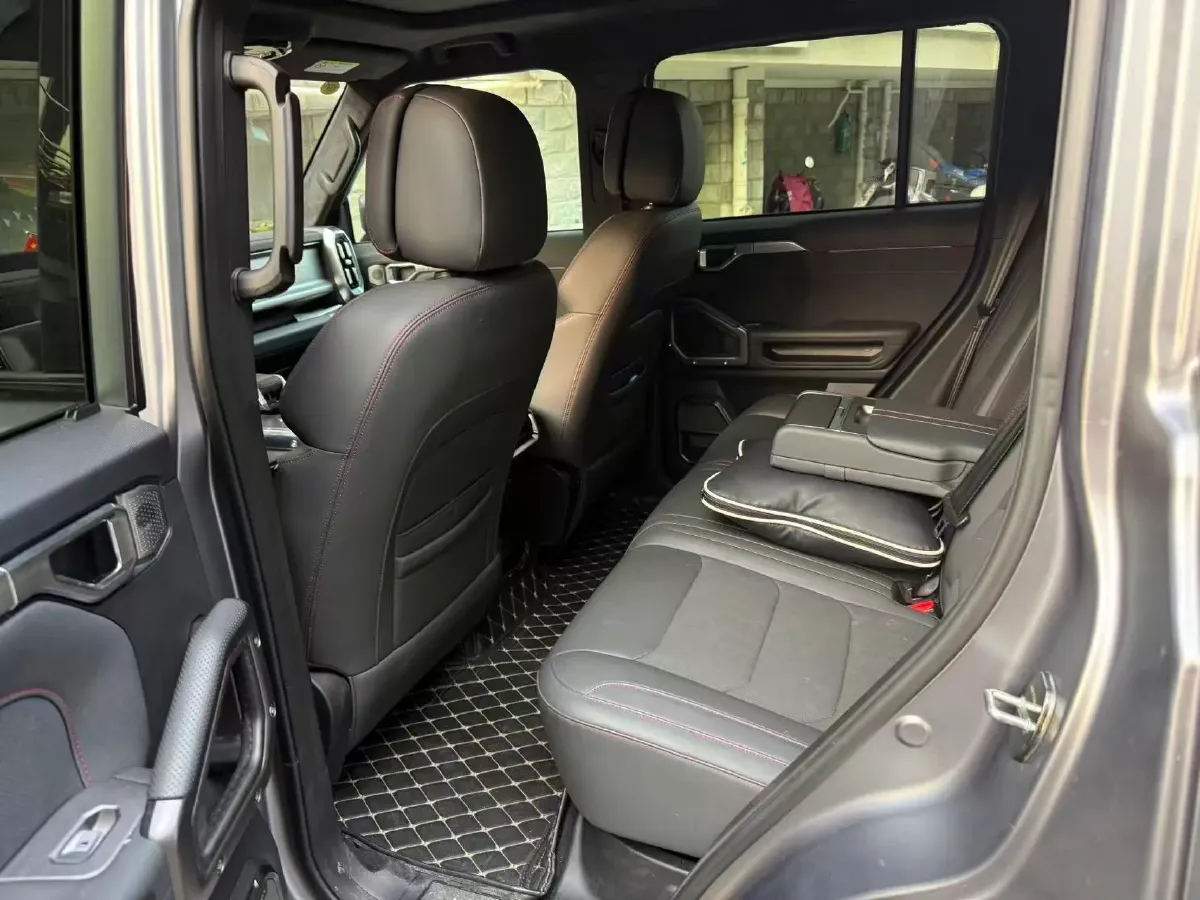 2023 Jetour Traveller 2.0T 254HP L4 7DCT,autocango,china used car exporter,china ev exporter,chinese used car exporter,chinese used ev exporter