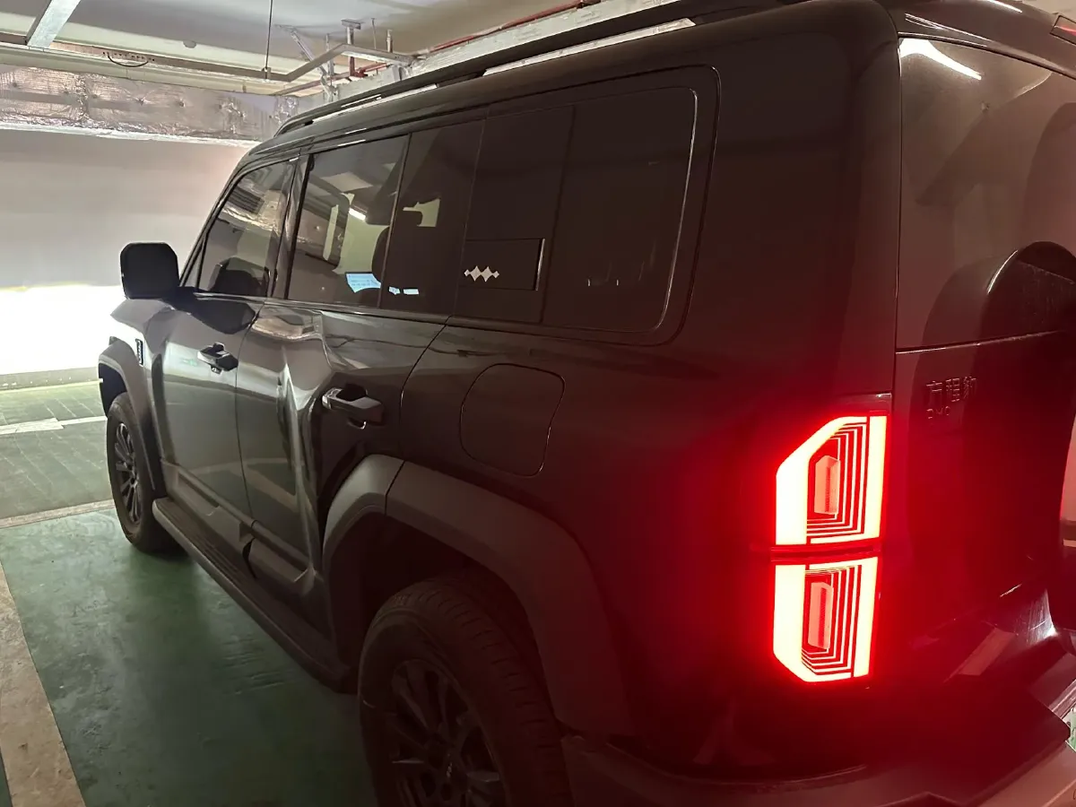 2023 FangChengBao Bao 5 1.5T 194HP L4 E-CVT PHEV 31.8KWH,autocango,china used car exporter,china ev exporter,chinese used car exporter,chinese used ev exporter