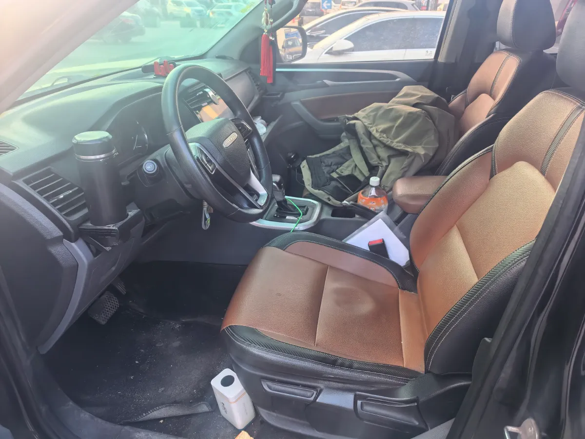 2019 MAXUS T70 2.0T 163HP L4 6MT,autocango,china used car exporter,china ev exporter,chinese used car exporter,chinese used ev exporter