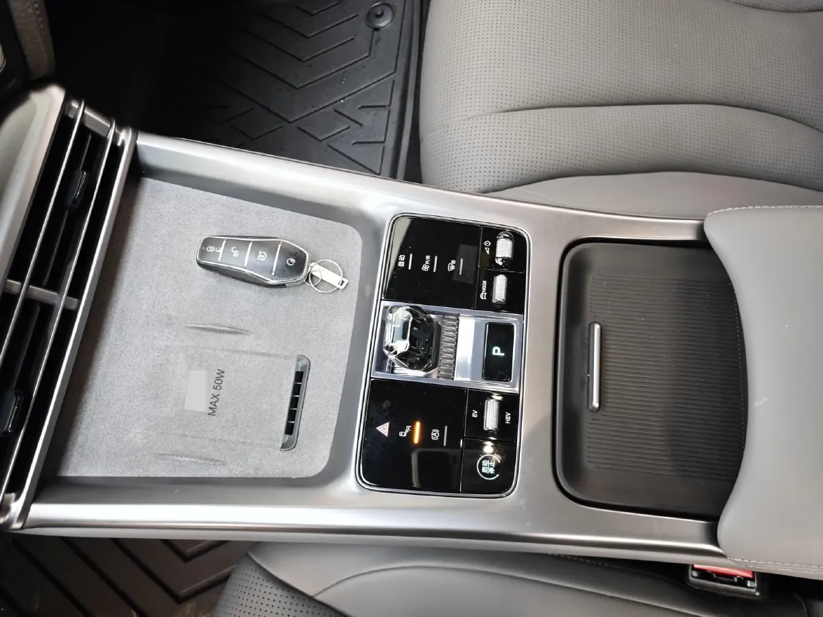 2025 BYD Seal07 DM-i 1.5L 101HP L4 E-CVT PHEV 17.6KWH,autocango,china used car exporter,china ev exporter,chinese used car exporter,chinese used ev exporter