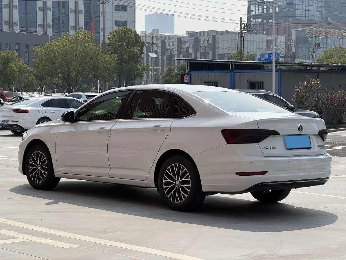 2019 Jeep Renegade 1.3T 173HP L4 7DCT,autocango,china used car exporter,china ev exporter,chinese used car exporter,chinese used ev exporter