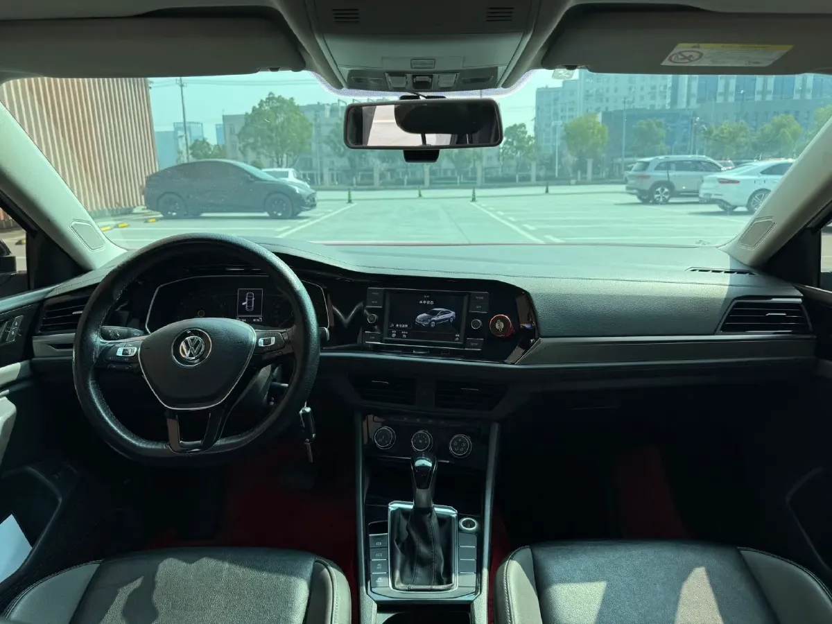 2019 Jeep Renegade 1.3T 173HP L4 7DCT,autocango,china used car exporter,china ev exporter,chinese used car exporter,chinese used ev exporter