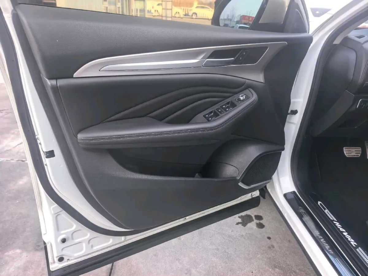 2019 Haval F7 2.0T 197HP L4 7DCT,autocango,china used car exporter,china ev exporter,chinese used car exporter,chinese used ev exporter