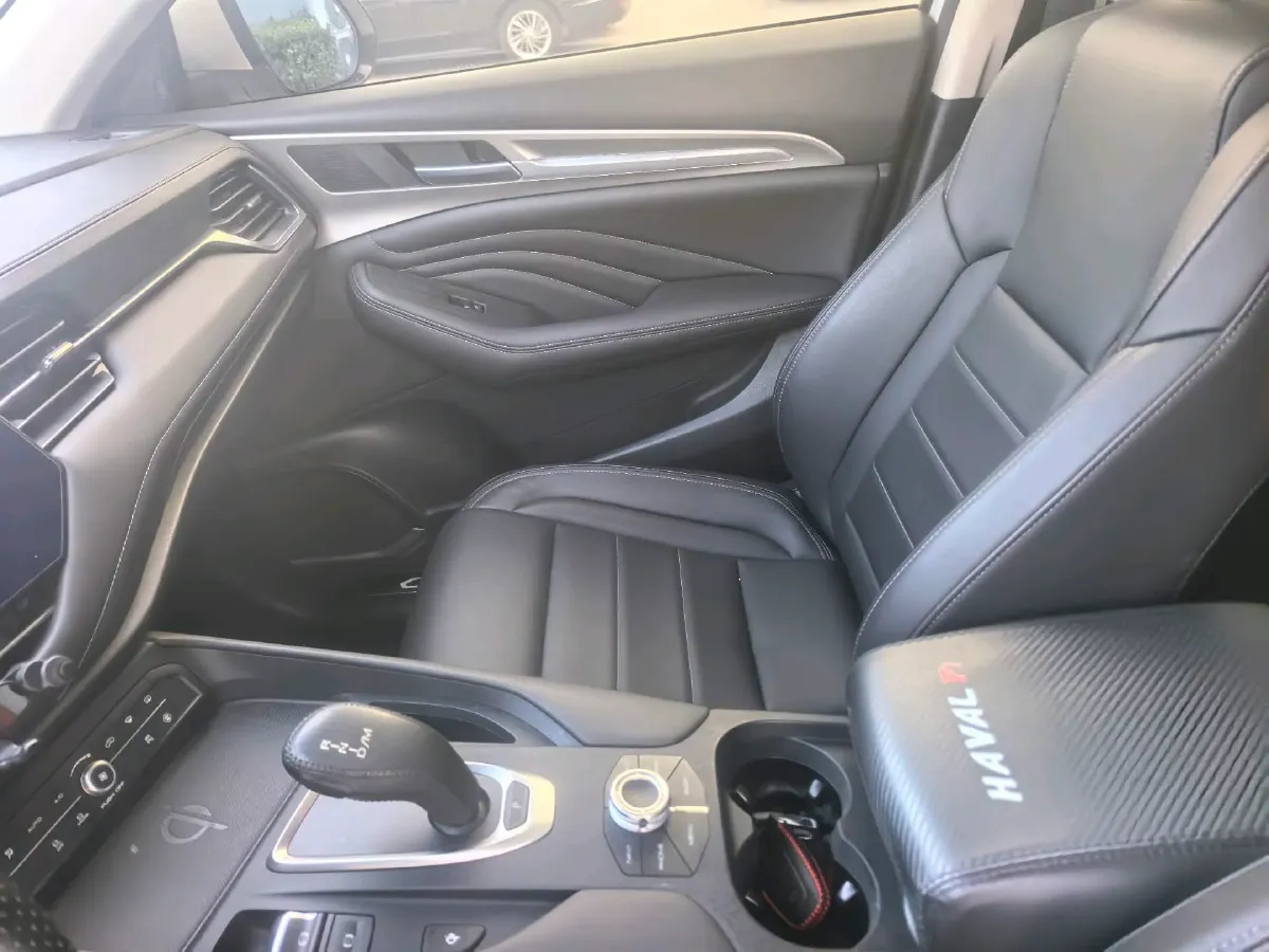 2019 Haval F7 2.0T 197HP L4 7DCT,autocango,china used car exporter,china ev exporter,chinese used car exporter,chinese used ev exporter