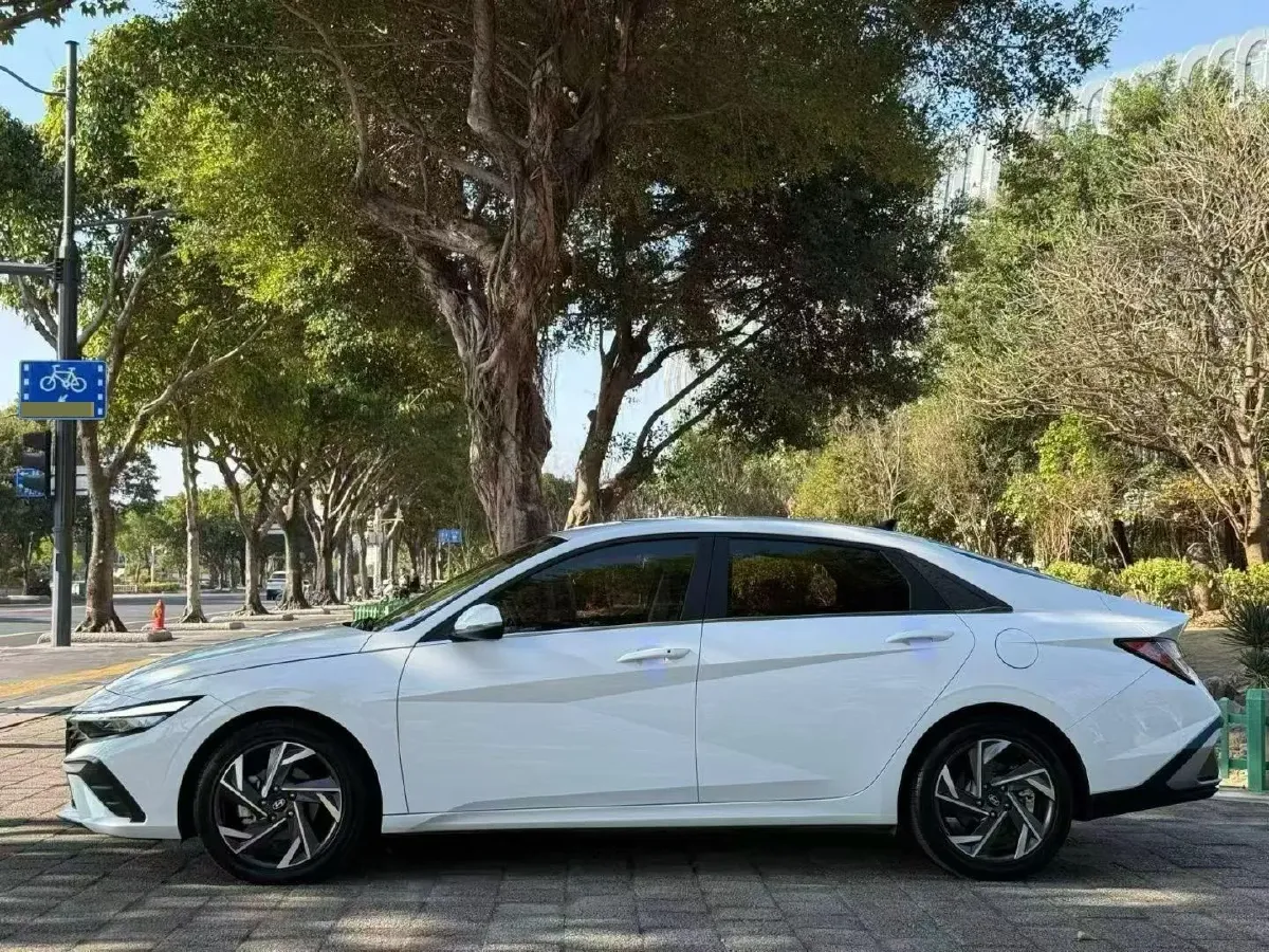 2023 Hyundai Elantra 1.5L 115HP L4 CVT,autocango,china used car exporter,china ev exporter,chinese used car exporter,chinese used ev exporter