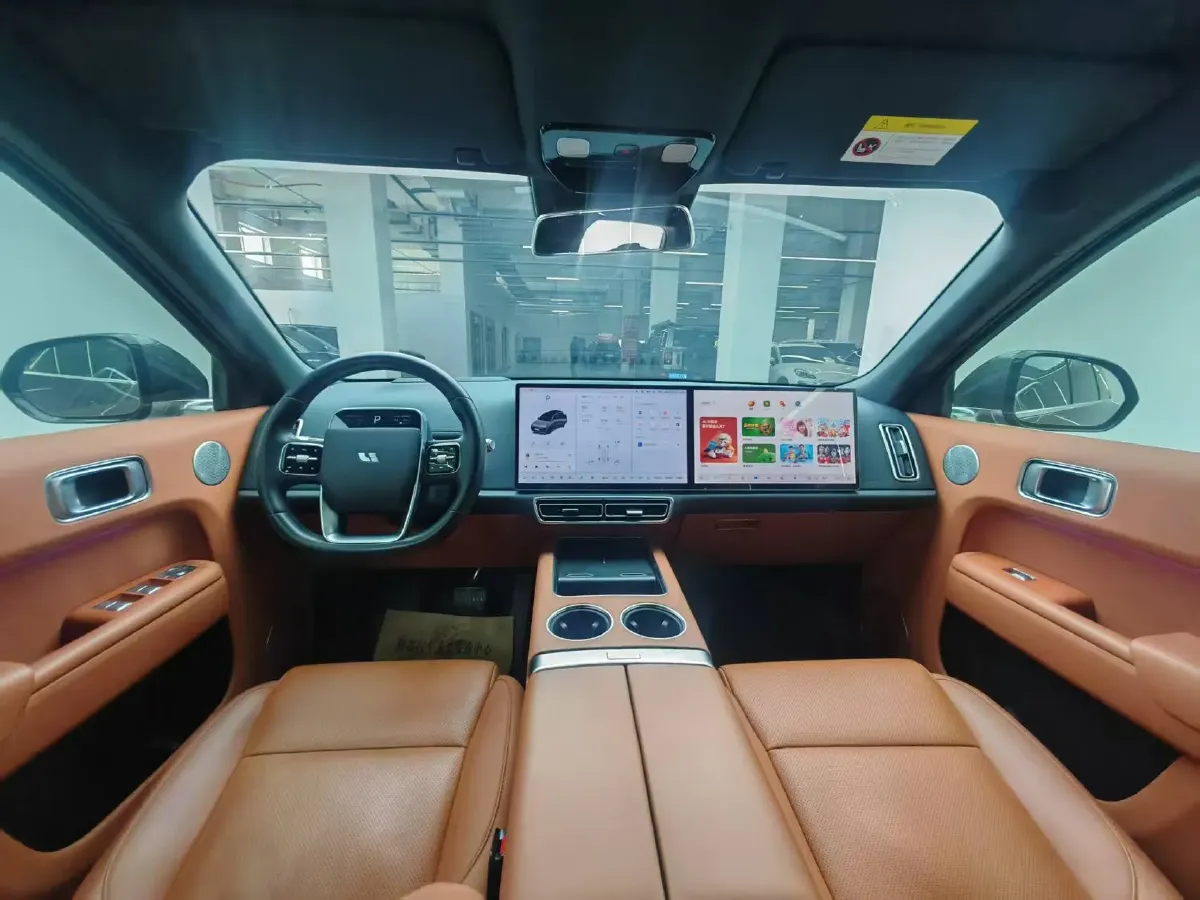2023 Li L8 Range Extended 154HP REEV 40.9KWH,autocango,china used car exporter,china ev exporter,chinese used car exporter,chinese used ev exporter