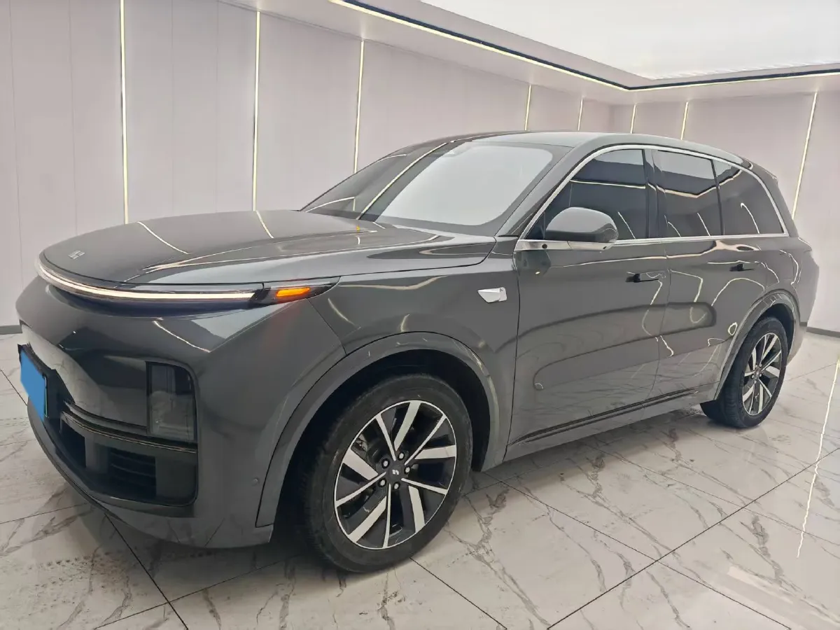 2023 Li L8 Range Extended 154HP REEV 40.9KWH,autocango,china used car exporter,china ev exporter,chinese used car exporter,chinese used ev exporter