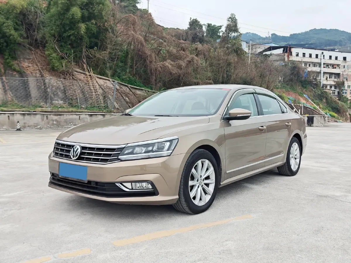 2017 Volkswagen Passat 1.8T 180HP L4 7DCT,autocango,china used car exporter,china ev exporter,chinese used car exporter,chinese used ev exporter
