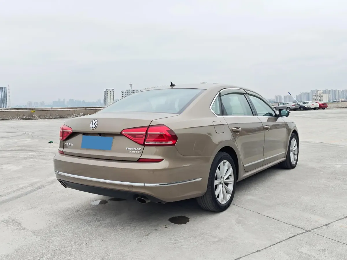 2017 Volkswagen Passat 1.8T 180HP L4 7DCT,autocango,china used car exporter,china ev exporter,chinese used car exporter,chinese used ev exporter