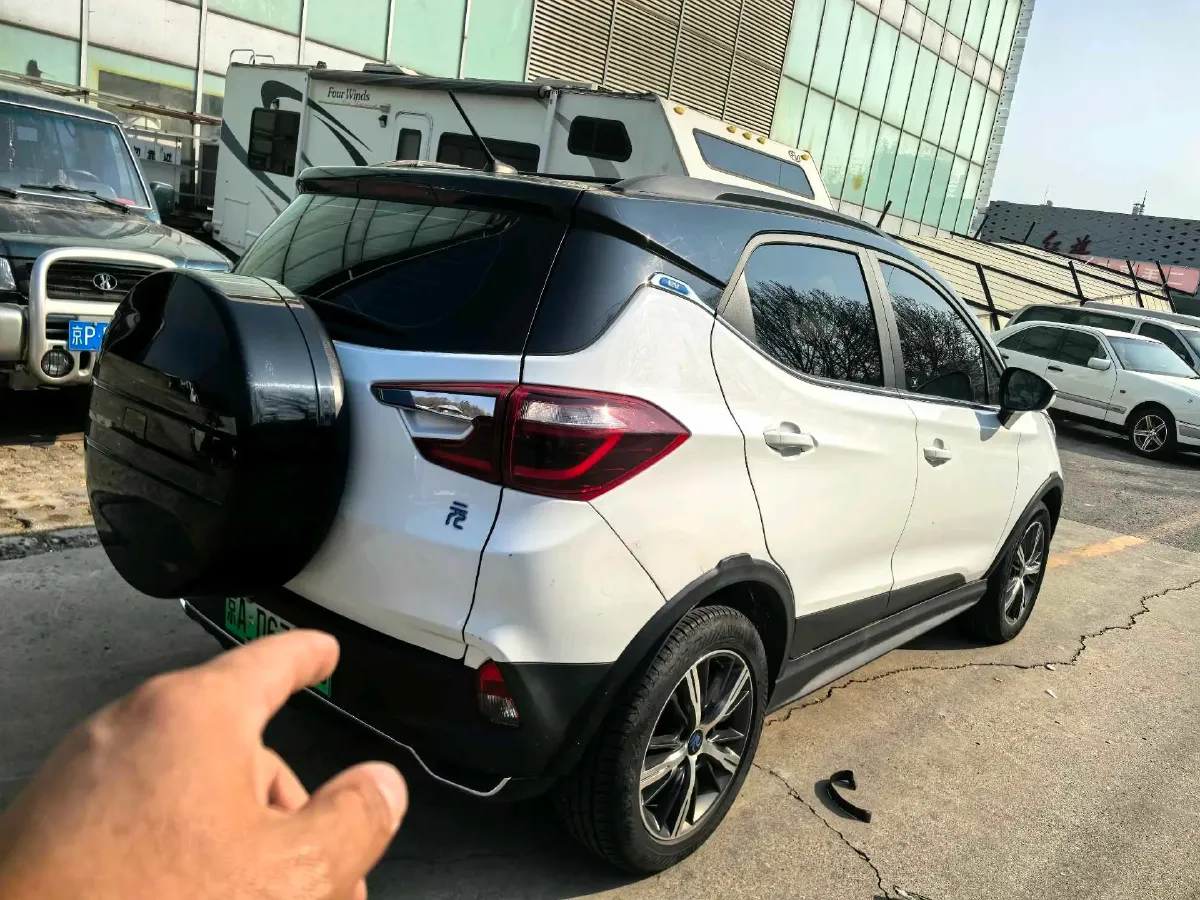 2018 BYD Yuan BEV 43.2KWH,autocango,china used car exporter,china ev exporter,chinese used car exporter,chinese used ev exporter