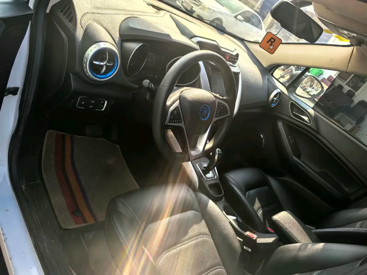 2018 BYD Yuan BEV 43.2KWH,autocango,china used car exporter,china ev exporter,chinese used car exporter,chinese used ev exporter