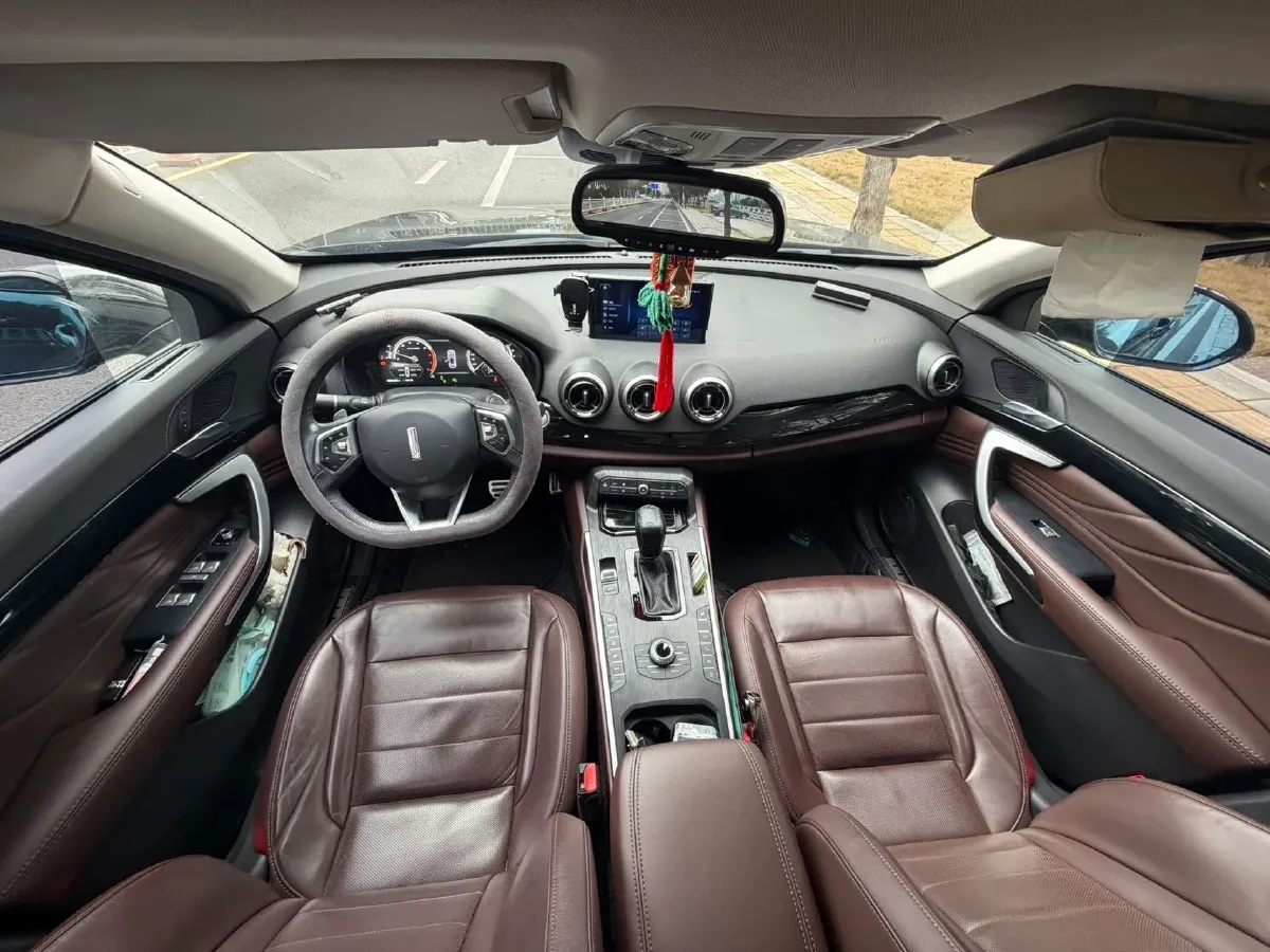 2017 WEY VV7 2.0T 234HP L4 7DCT,autocango,china used car exporter,china ev exporter,chinese used car exporter,chinese used ev exporter