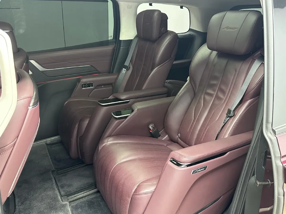 2023 Buick Century 2.0T 237HP L4 9AT,autocango,china used car exporter,china ev exporter,chinese used car exporter,chinese used ev exporter