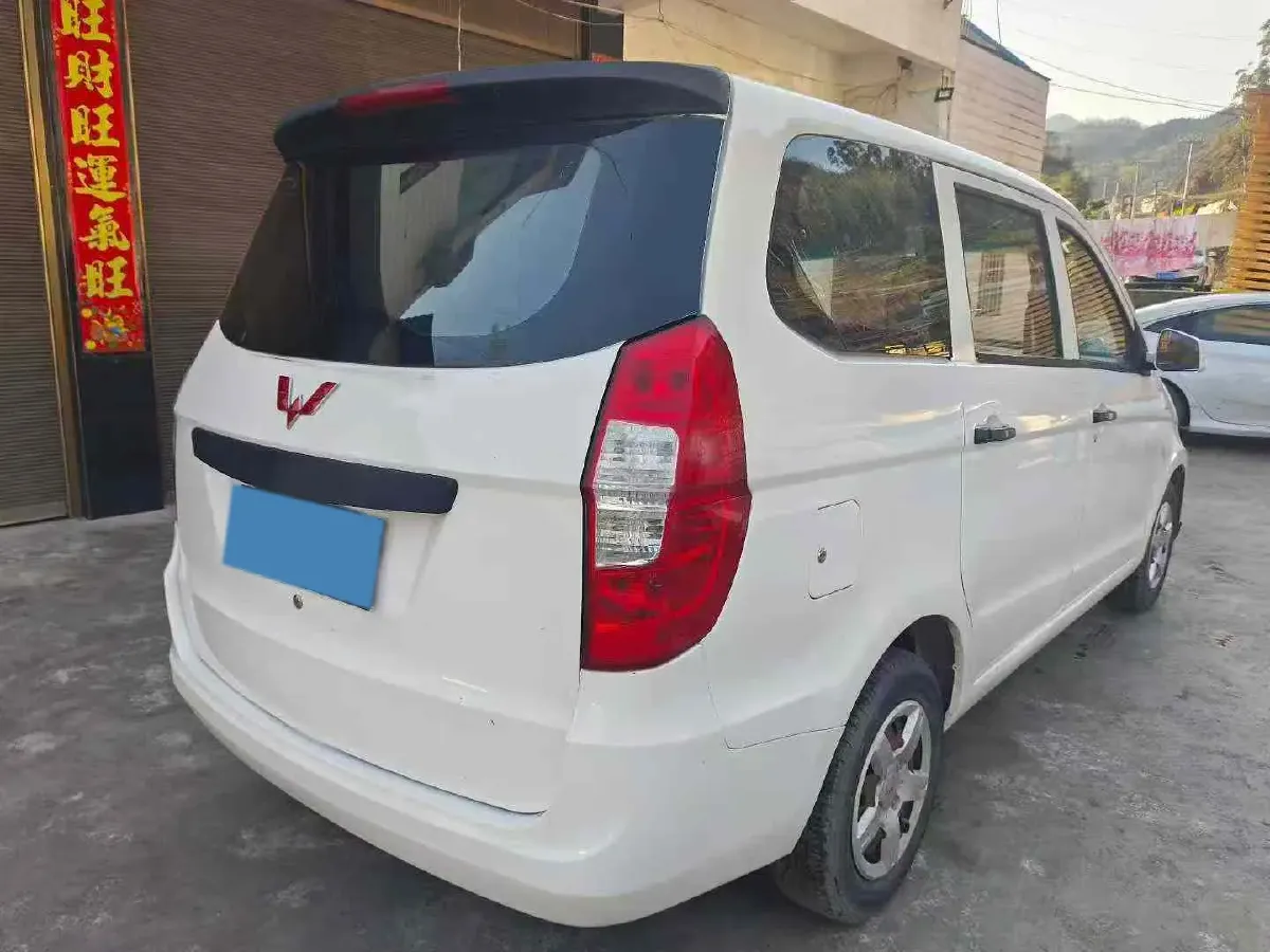 2015 WuLing HongGuang 1.5L 112HP L4 5MT,autocango,china used car exporter,china ev exporter,chinese used car exporter,chinese used ev exporter