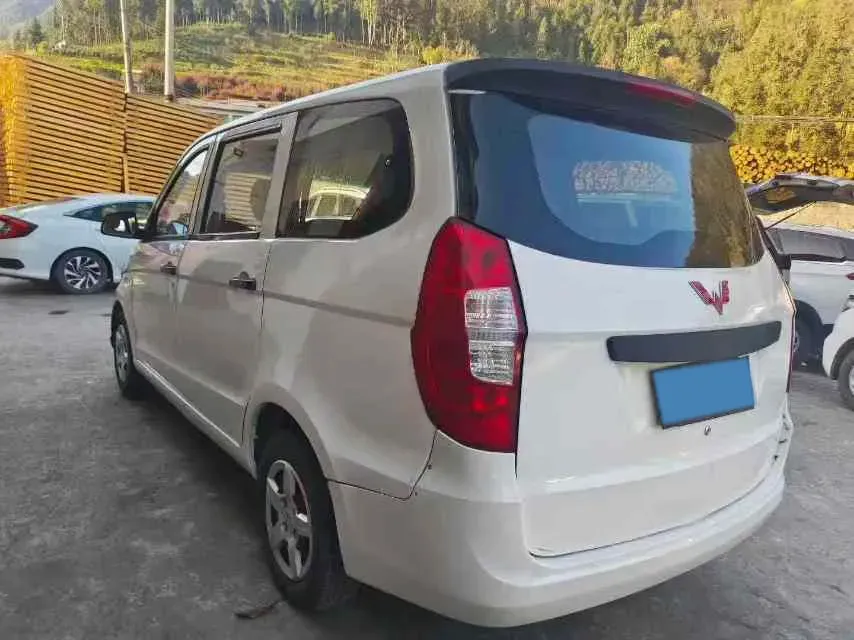 2015 WuLing HongGuang 1.5L 112HP L4 5MT,autocango,china used car exporter,china ev exporter,chinese used car exporter,chinese used ev exporter
