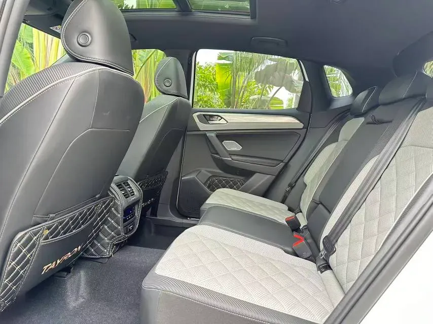 2023 Volkswagen Tayron X 2.0T 220HP L4 7DCT,autocango,china used car exporter,china ev exporter,chinese used car exporter,chinese used ev exporter