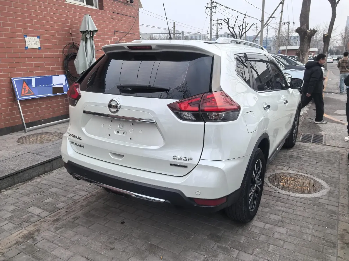 2021 Nissan X-Trail 2.5L 181HP L4 CVT,autocango,china used car exporter,china ev exporter,chinese used car exporter,chinese used ev exporter